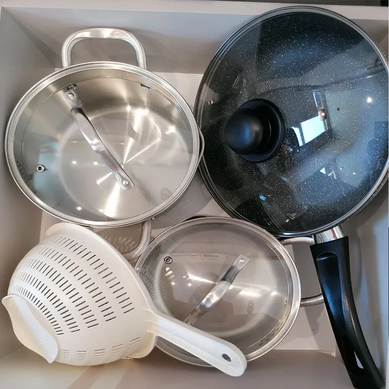 Просторная студия с видом на лес