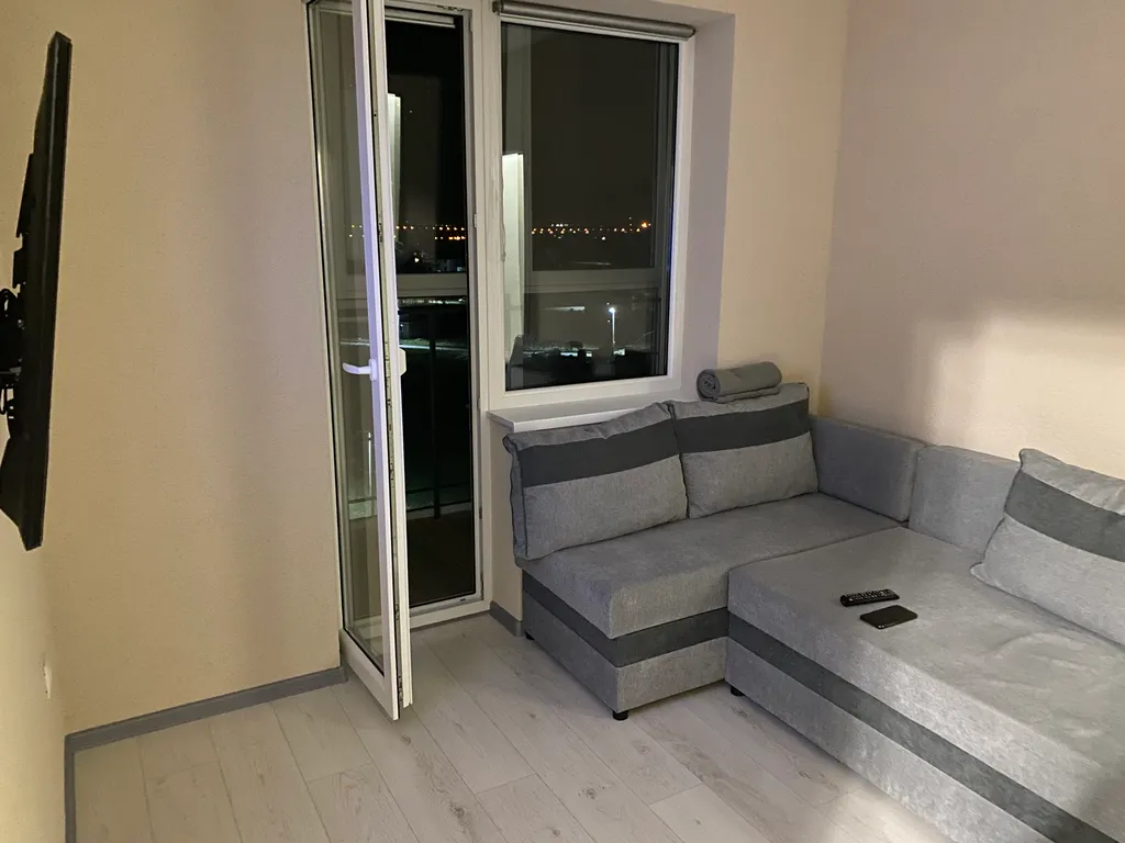 Квартира Счастливая, солнечная квартира на седьмом этаже — Сальское