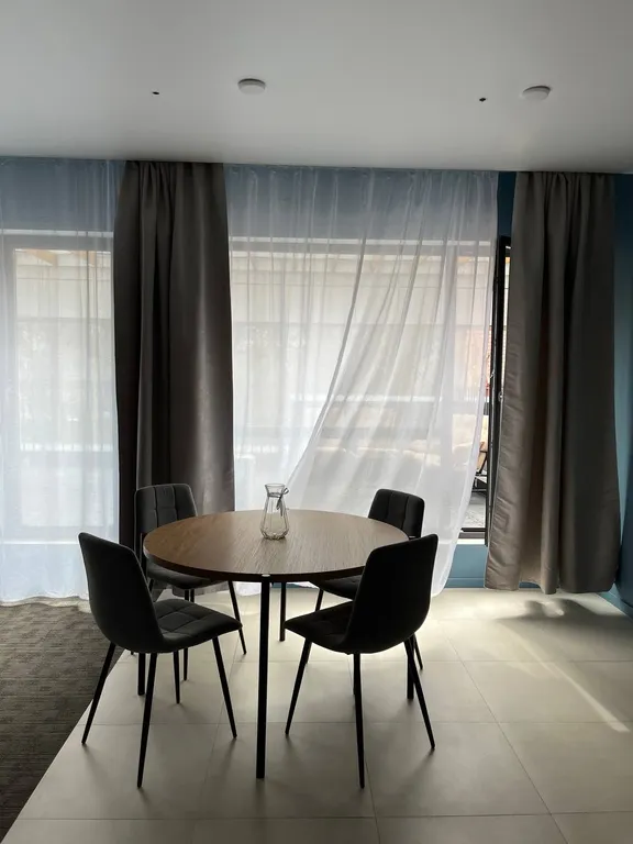 Новый апартамент с террасой в центре Светлогорска