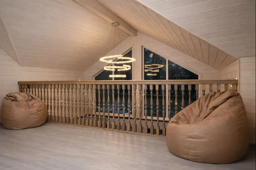 Новый дом в лесу с финской сауной рядом с озером