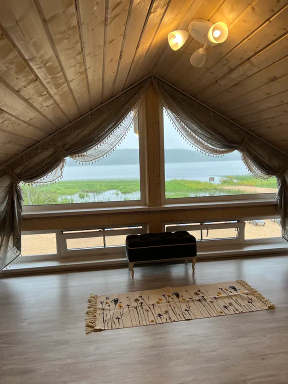 Коттедж Вилла с сауной на берегу и прямым видом на Правдинское озеро — Правдино