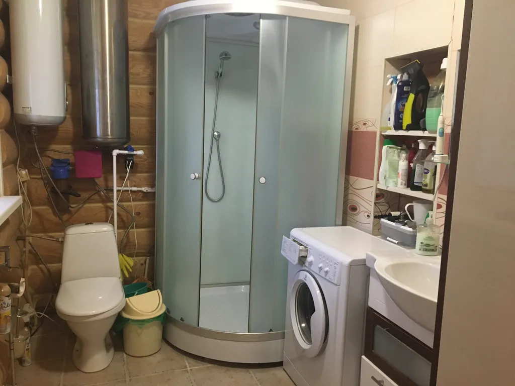 Дом на берегу озера