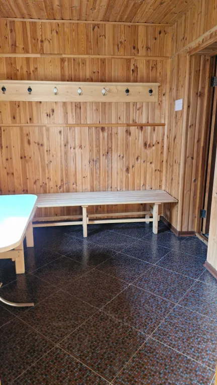 Дом с баней и парковкой