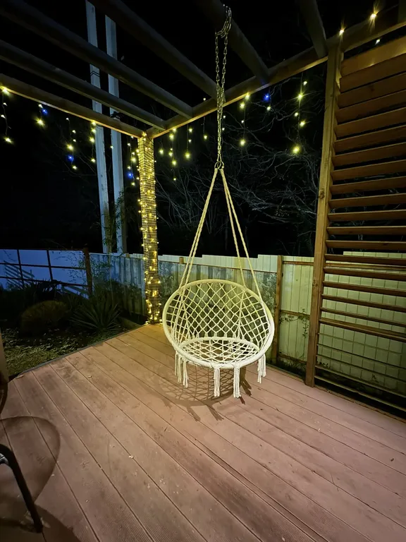 Коттедж Сканди-домик с панорамными окнами в горах у моря — Прасковеевка