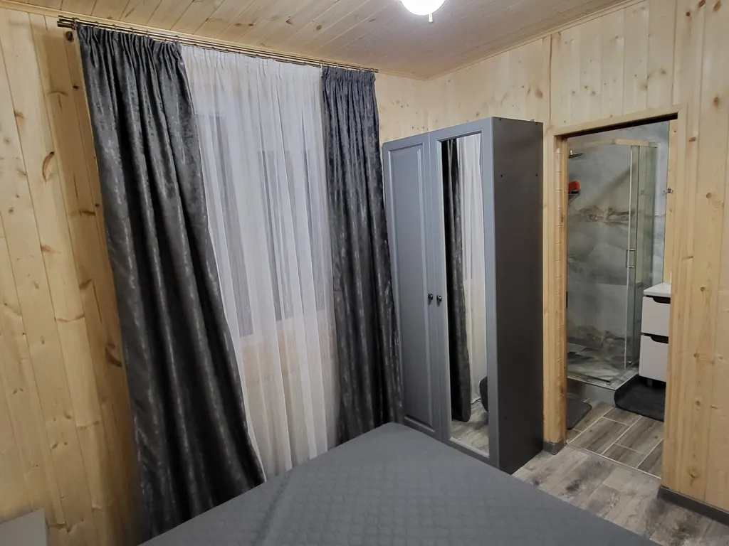 Коттедж с видом на горы (3 спальни)