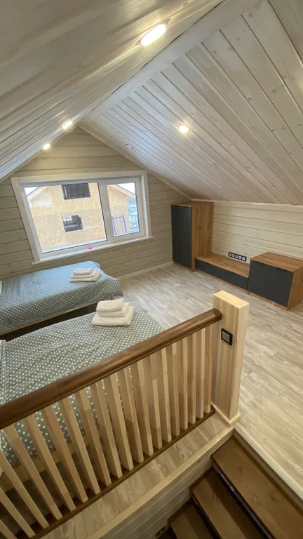 Уютный дом с бассейном на природе