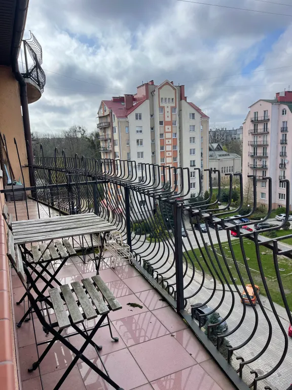 Просторная 3-к квартира в центре Калининграде