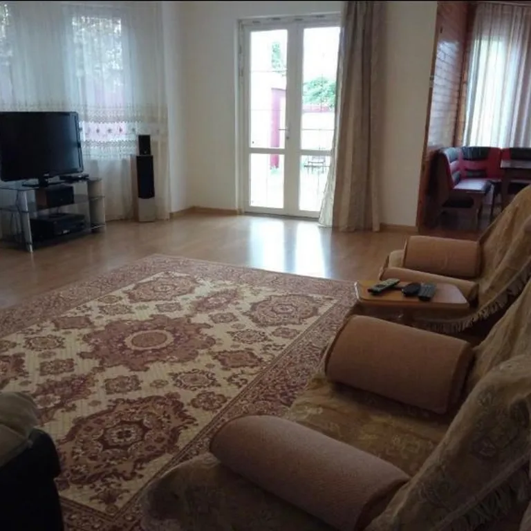 4-комнатный Дом