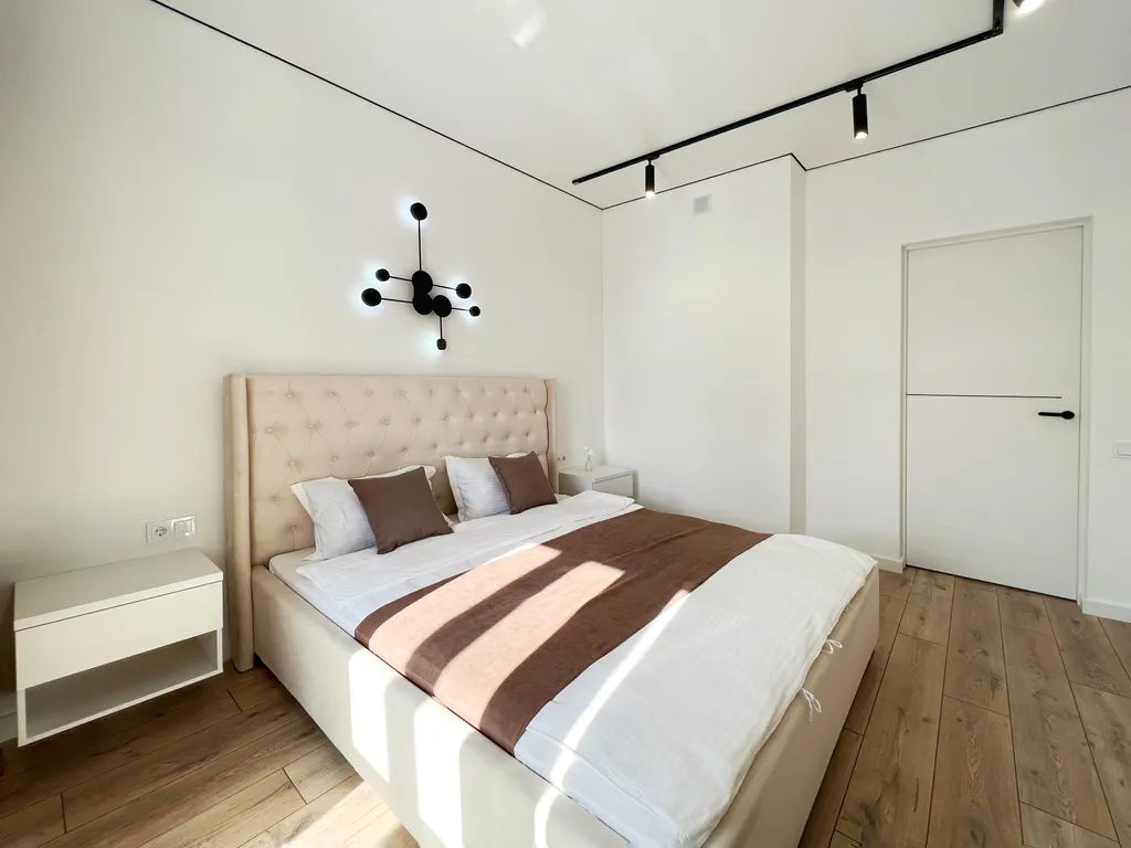 Five New business-class apart r-house near mega