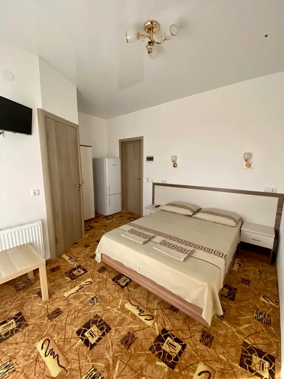 Квартира Комната с двумя спальнями для большой семьи — аренда посуточно в Анапа