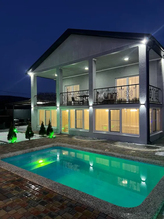 Коттедж Вилла с теплым бассейном, баней и чаном в окрестностях Абрау-Дюрсо — аренда посуточно в Абрау-Дюрсо