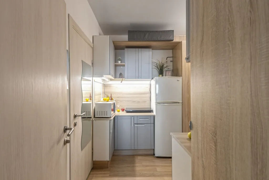 Бoльшaя стильная студия возле ТЦ Саларис