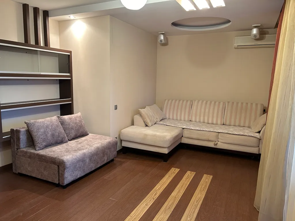 Красивая большая дизайнерская квартира около Чаши и центра