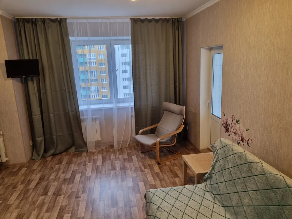 Уютная, чистая квартира в Северном районе — аренда посуточно в Орёл