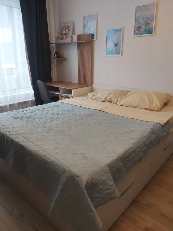 В ЖК Современник с удобным рабочим столом, парковкой
