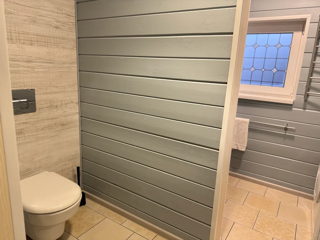 Загородный домик с бассейном и сауной