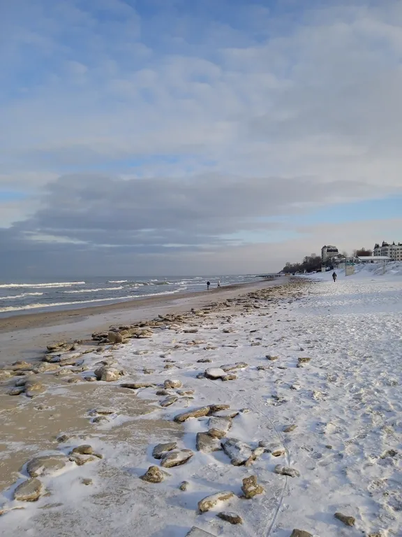 Уютная евродвушка в 7 минутах от западного пляжа в ЖК Летний