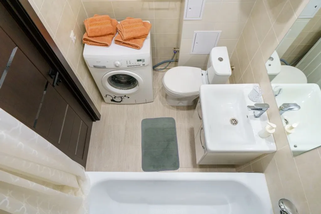 Good Night на Нефтяной 15