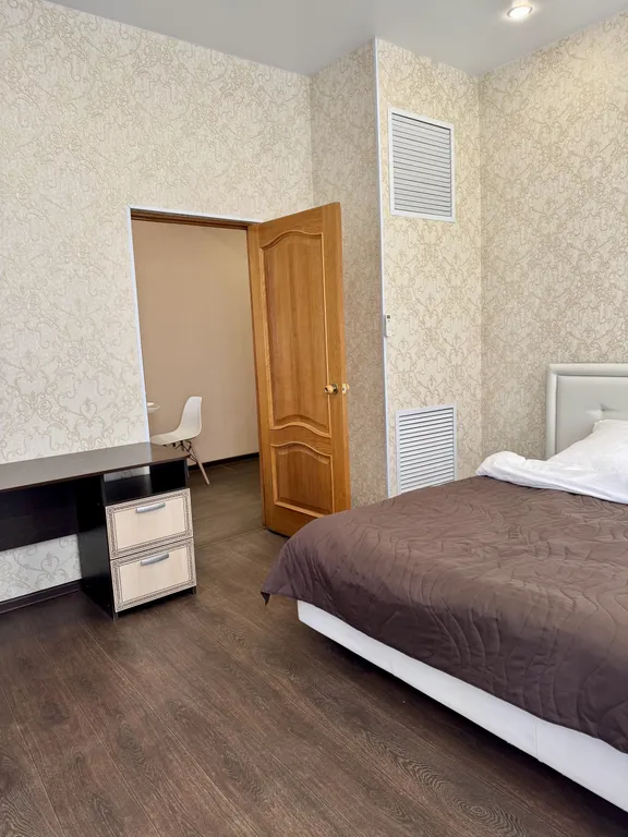 Двухкомнатная квартира в историческом центре на набережной Волги