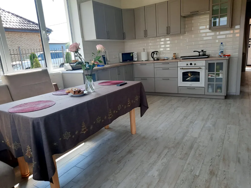 Дом с бассейном