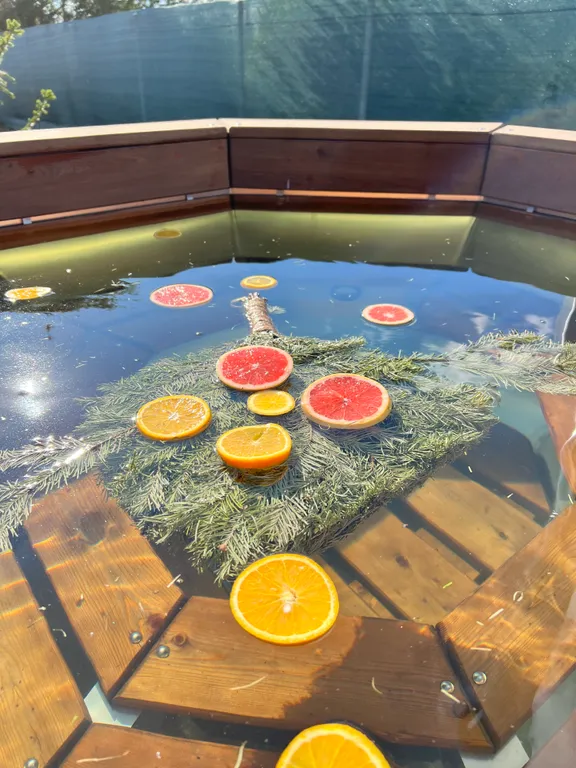 Уютный домик с банным чаном на территории