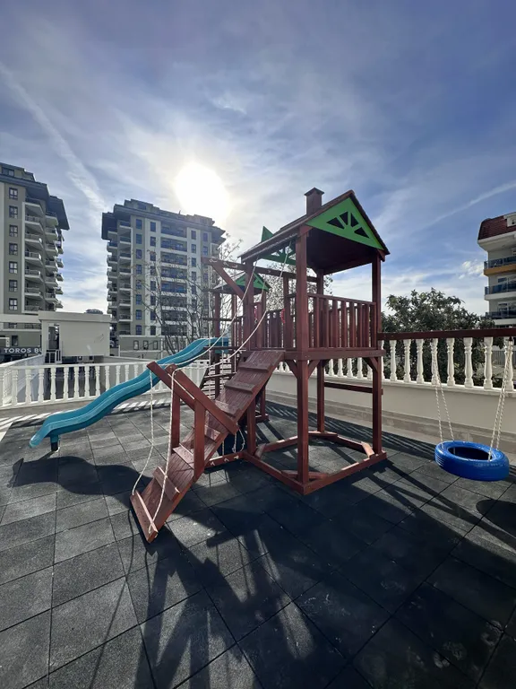 Светлая уютная квартира в Махмутларе с панорамным видом на море и горы