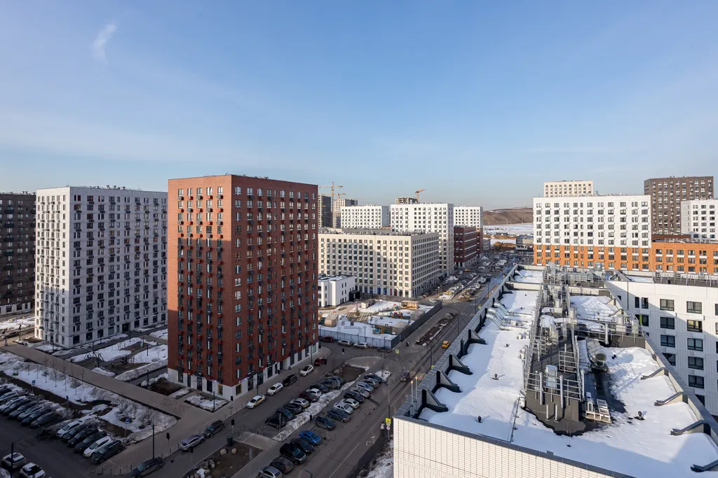 Стильная студия с балконом у метро