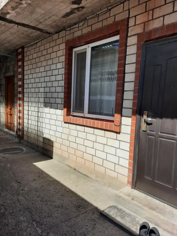 Квартира Приглашаю на летний сезон с июня по сентябрь, уютная комната для двоих — Анапа