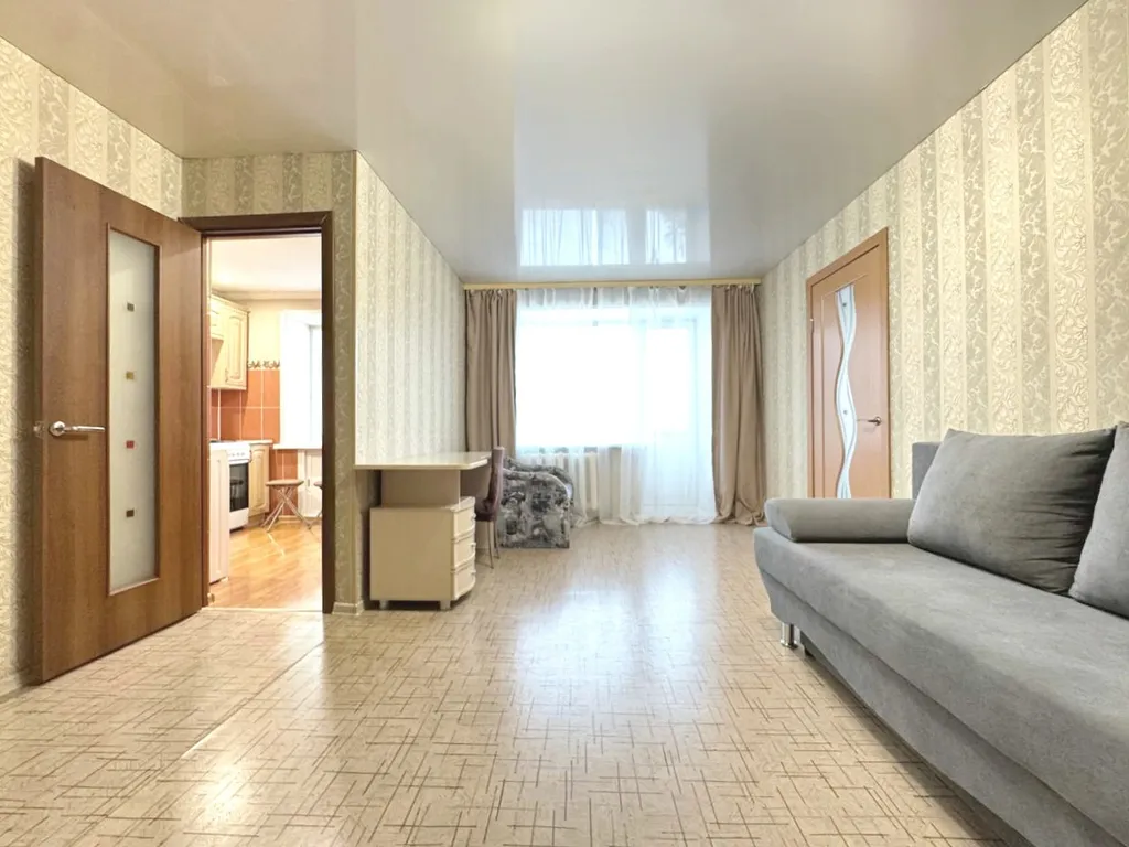 Двухкомнатная квартира в центре на Дзержинского