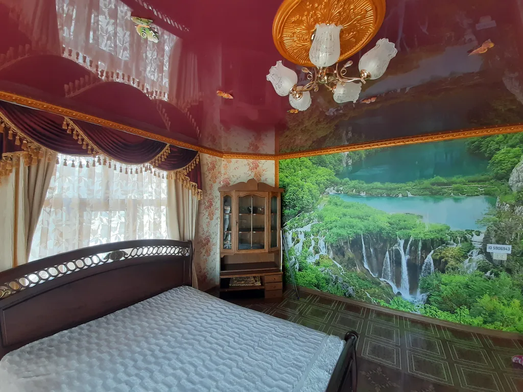 Дом с видом на море и город