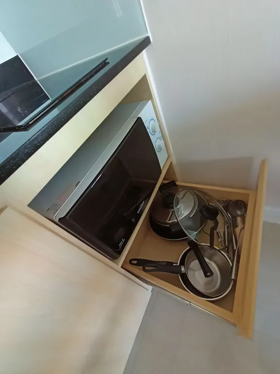 1бед 13эт вид на бассейн