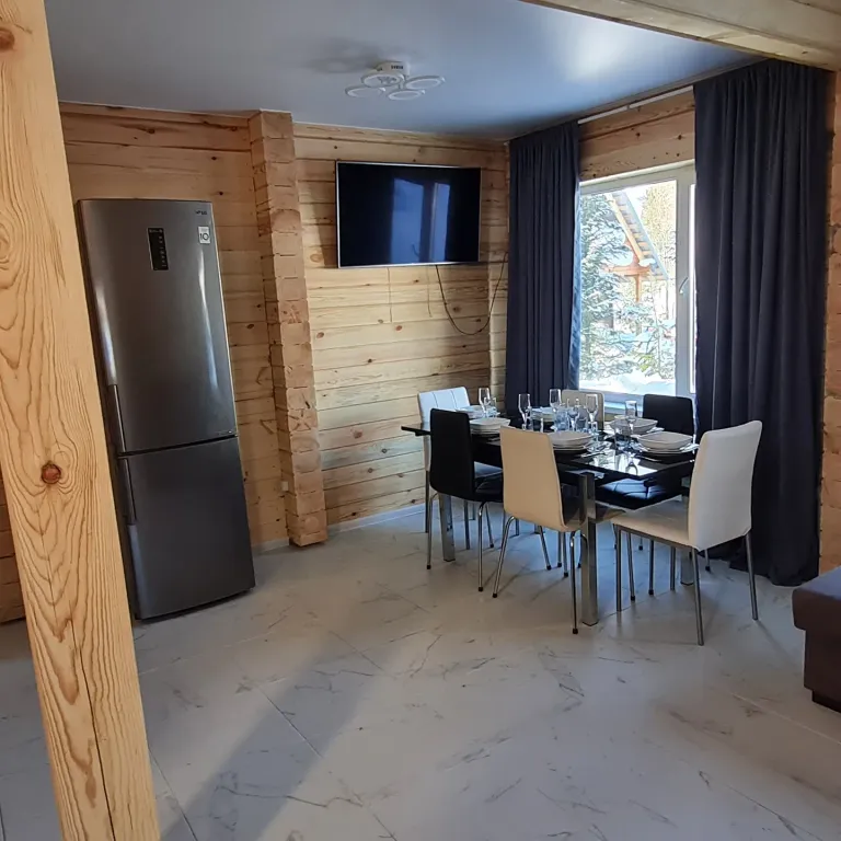 Коттедж Уютный дом с видом на горы — Шерегеш