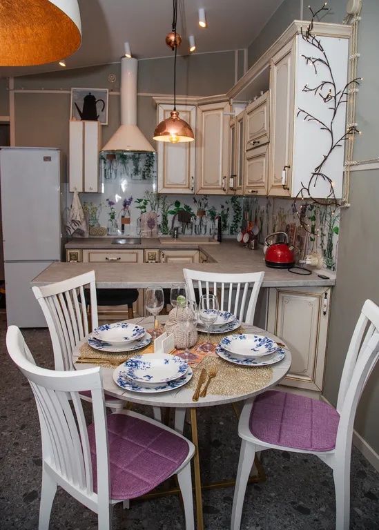 Коттедж Домик в стиле прованс с видом на бассейн — Сойкино