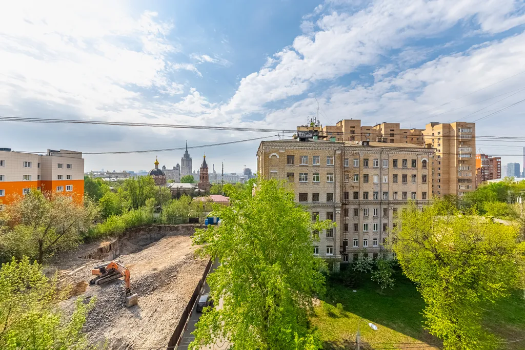 Эксклюзивная квартира-мансарда на Пресне