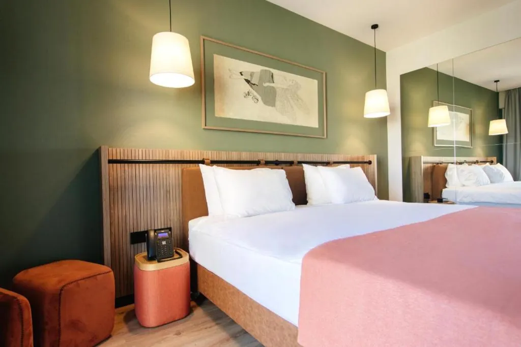 Superior double/twin