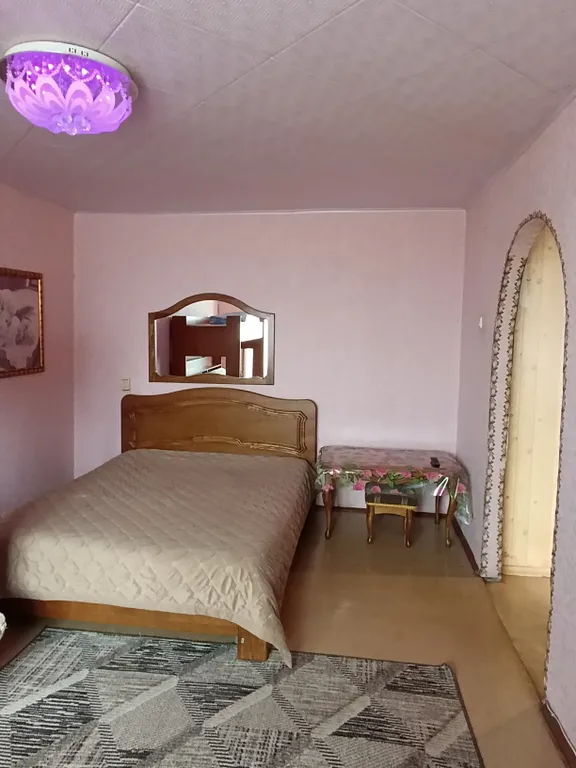 Двухкомнатная квартира район 15 шахты