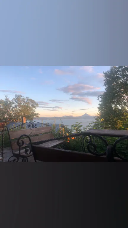 Домик в центре города, вид на бухту