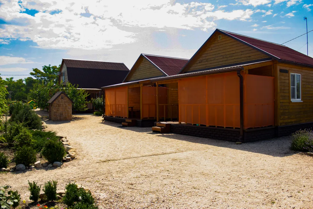 Коттедж Дом для семейного отдыха — аренда посуточно в Должанская