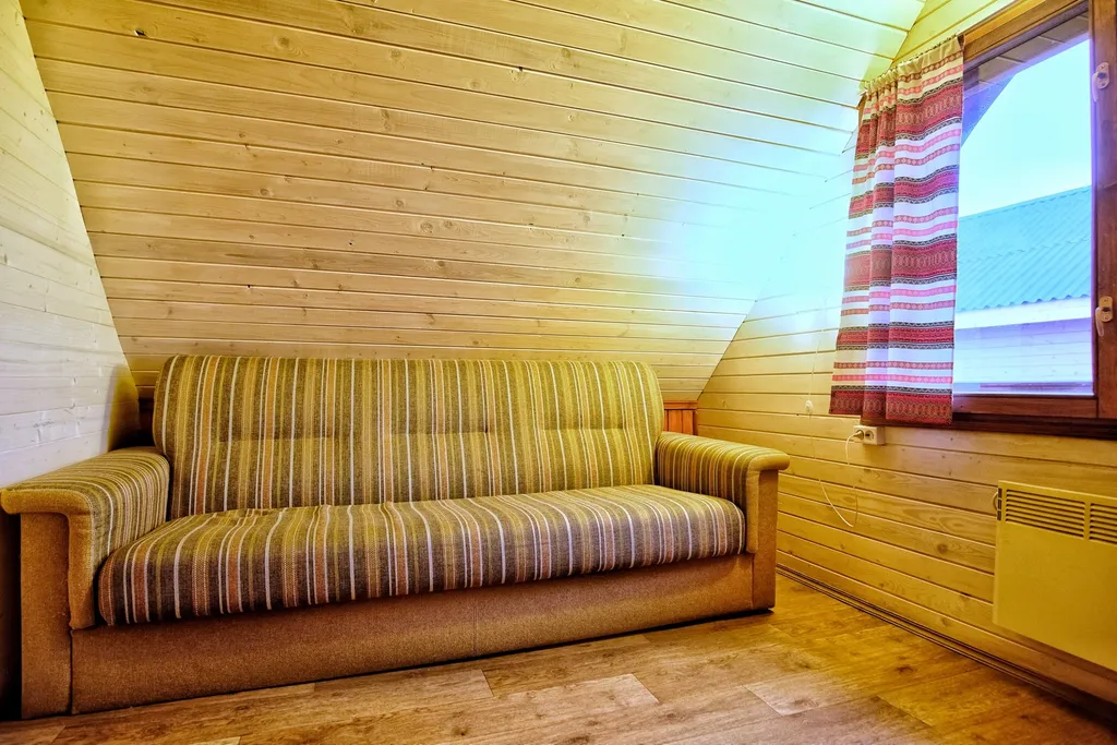 Шестиместный коттедж с тремя спальнями на берегу озера Селигер