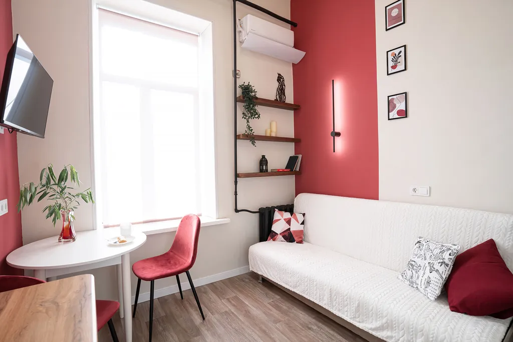 Квартира Яркая двухуровневая мини-студия — аренда посуточно в Владивосток