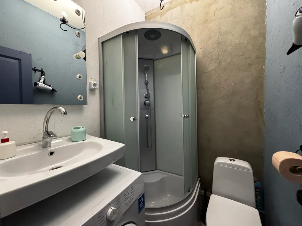 Квартира Квартира Апартамент с балконом на мансардном этаже с видом на море — Геленджик