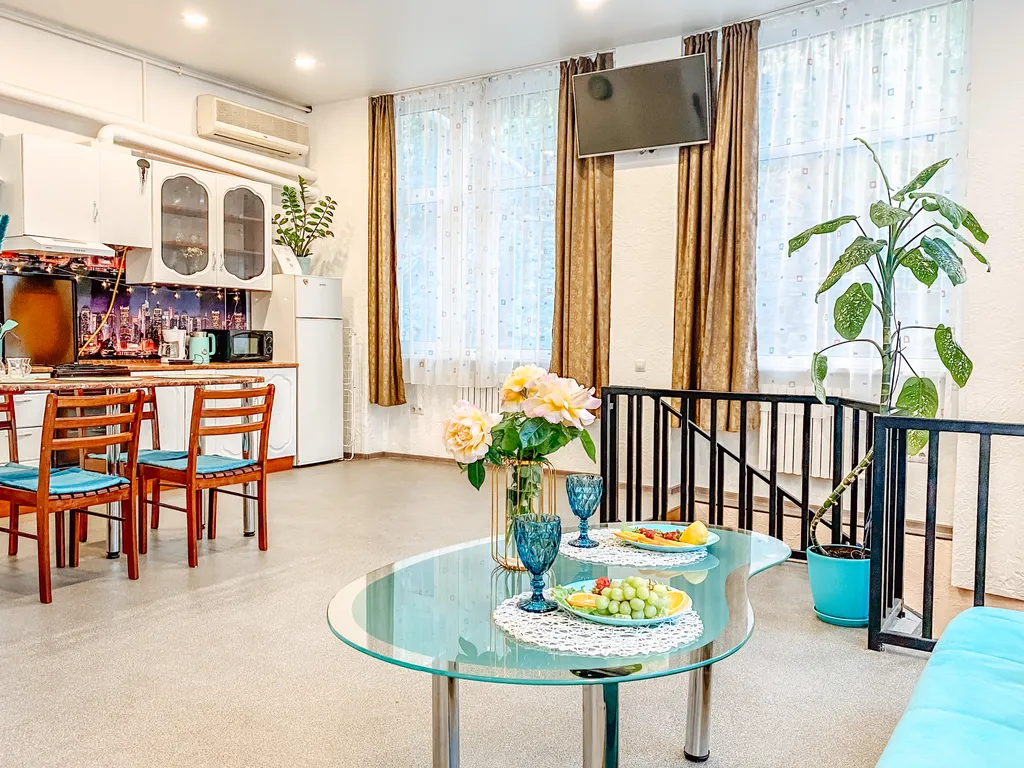 Квартира Квартира Счастье жить в центре Севастополя в яркой и стильной квартире — Севастополь