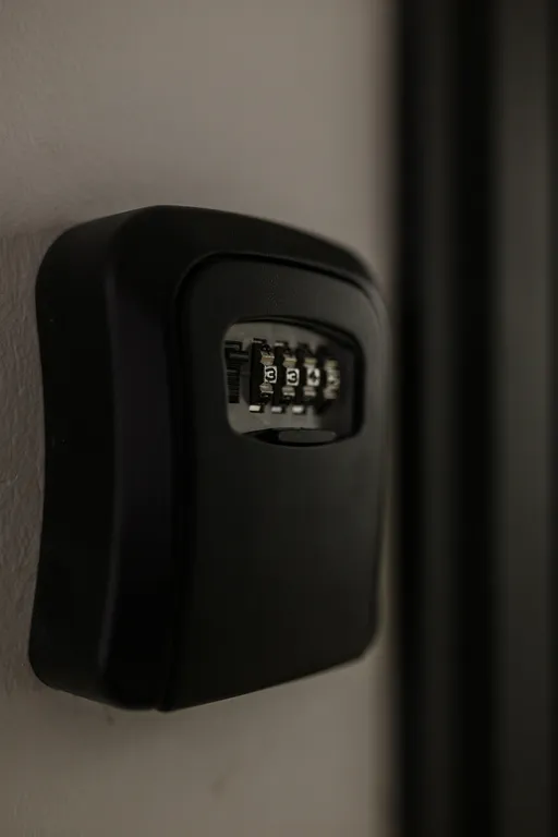 Стильная студия с дизайнерским ремонтом