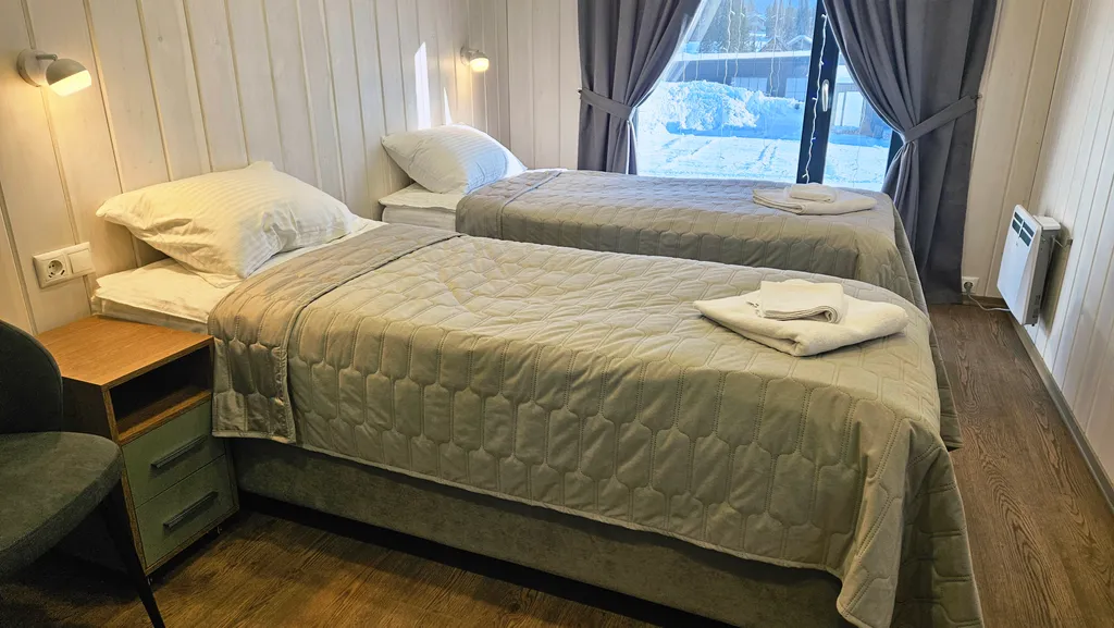 Далеко и надолго