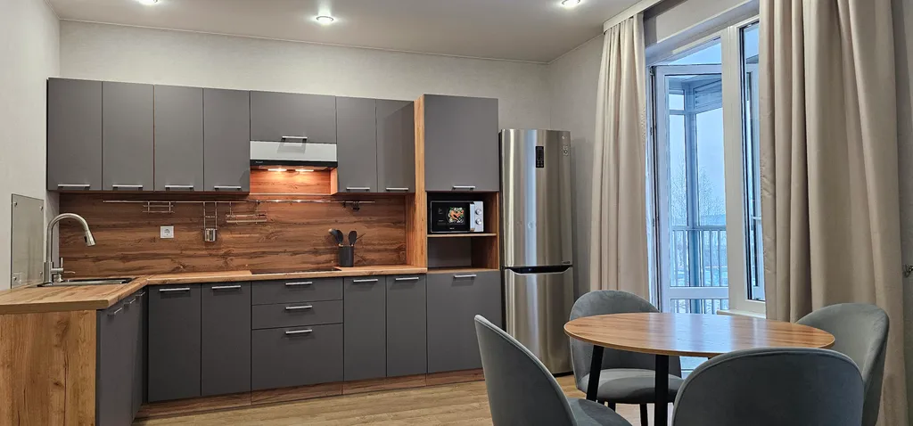 Видовая студия в городе у воды