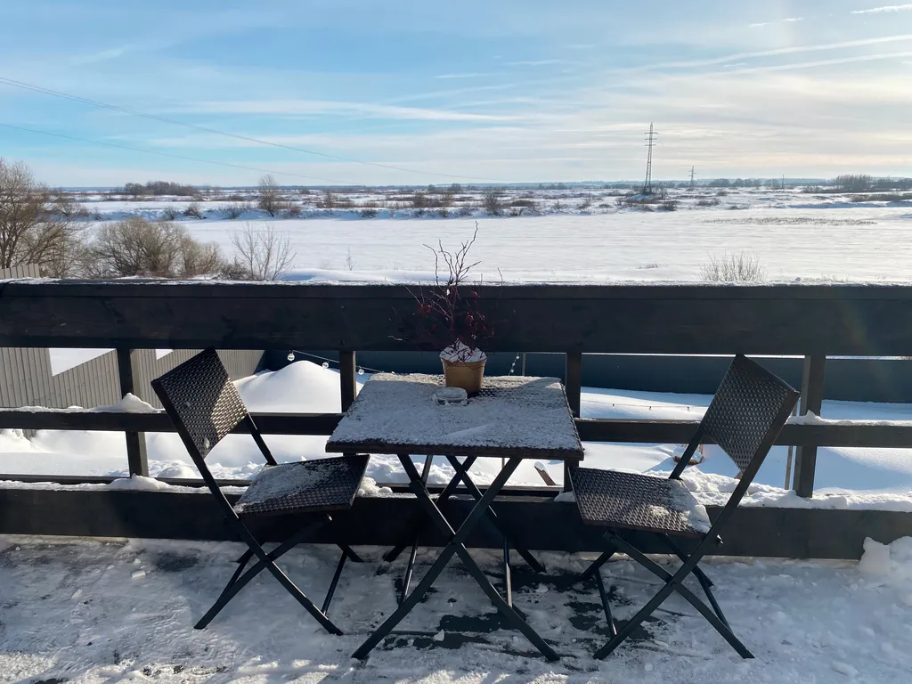 Загородный дом с чаном и панорамным видом на озеро