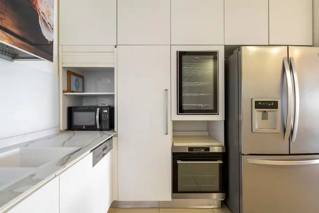 GW002 Gugel Waves Amazing Seaview & Garden Family Apartments