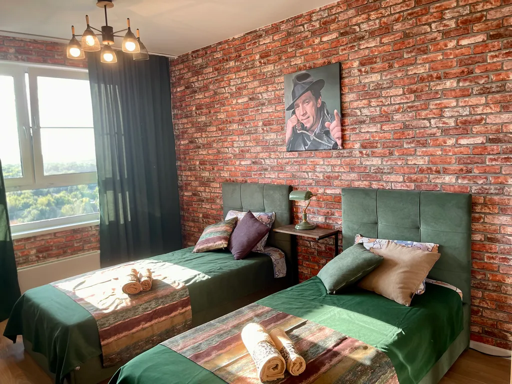 Новая студия напротив клиники им. А.Ф.Цыба