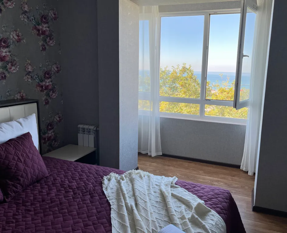 Яркая и солнечная квартира с видом на море