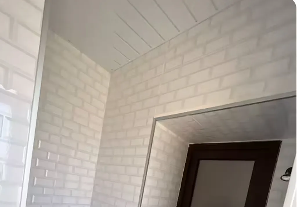 Cozy room with stunning balcony